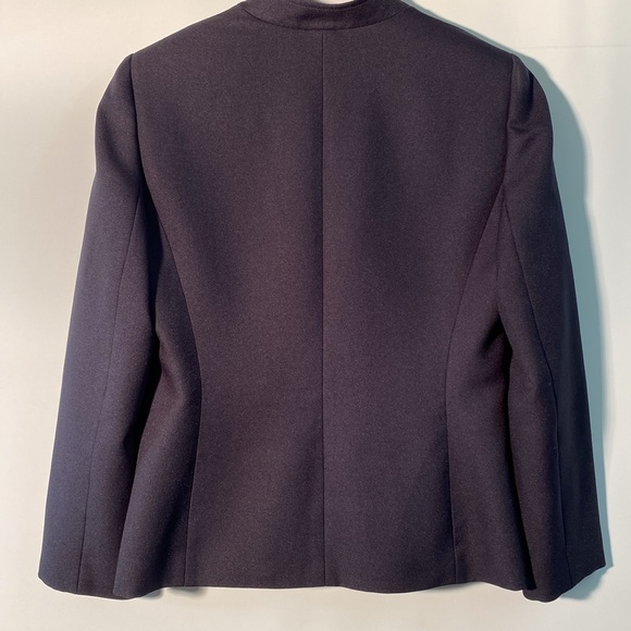 Tahari (Arthur Levine) - women’s blazer. Size 12 - Picture 2 of 10